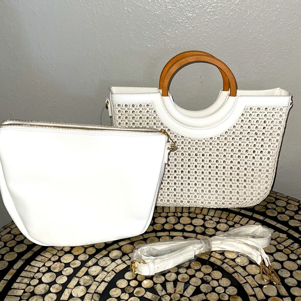 Cute two piece summer bag! 🌼🤍 - Picture 2 of 5